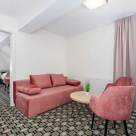 Solaris فندق مبيت وإفطار 3*